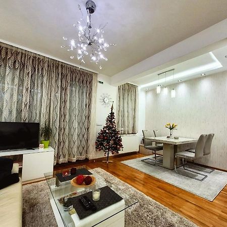 Apartment Joy Belgrade Extérieur photo