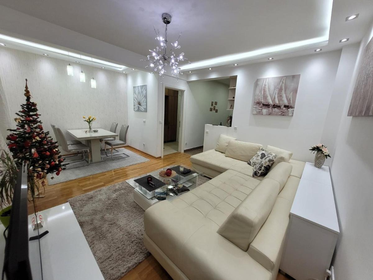 Apartment Joy Belgrade Extérieur photo
