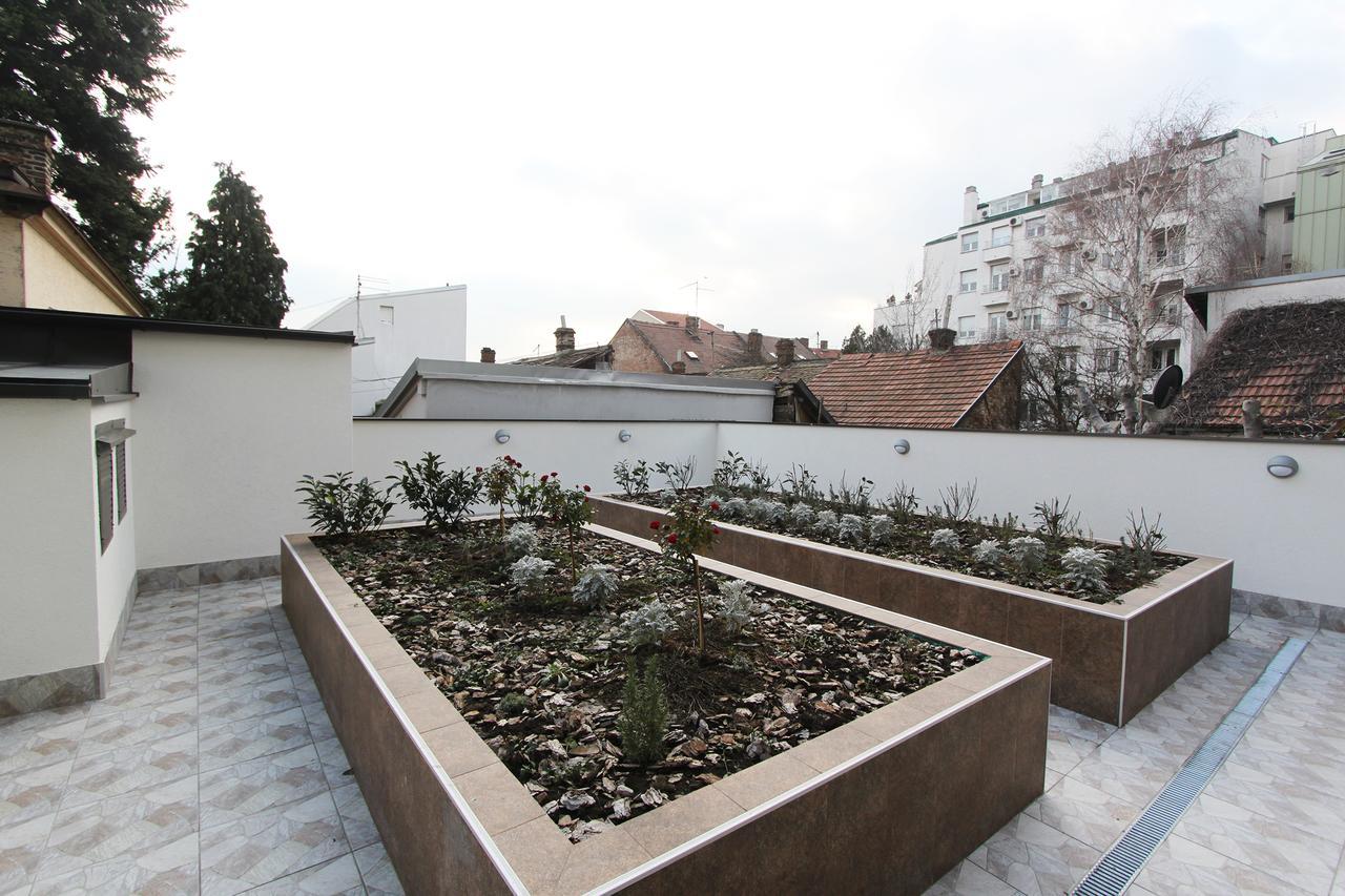 Apartment Joy Belgrade Extérieur photo