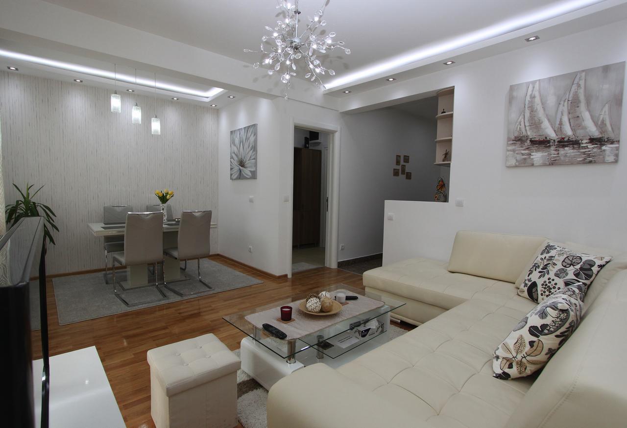 Apartment Joy Belgrade Extérieur photo
