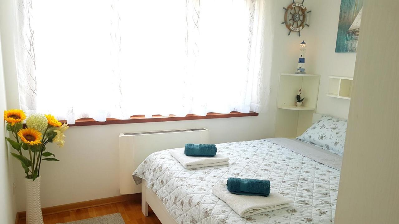 Apartment Joy Belgrade Extérieur photo